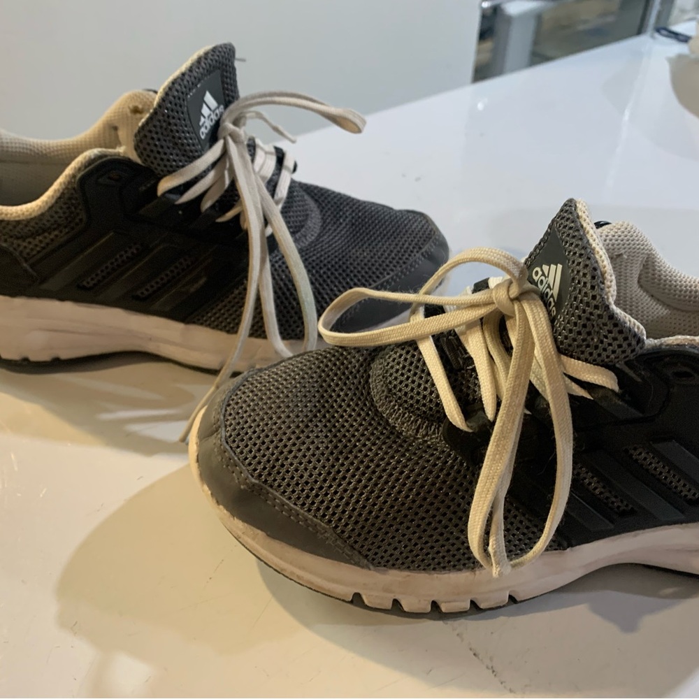 Kids Adidas Runners 12.5